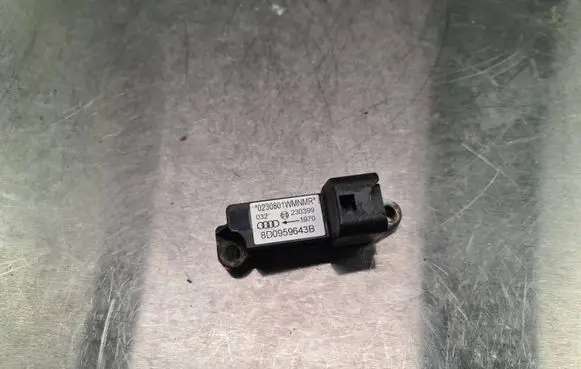 Audi A4 S4 B5 8D Airbag deployment crash/impact sensor 8D0959643B 230399