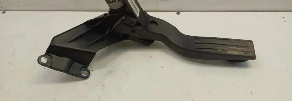 Ford Mondeo Mk III Accelerator throttle pedal 2S719F836DA 522900000485