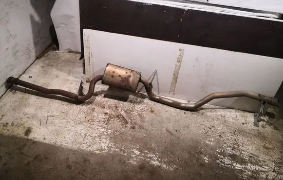 Volkswagen PASSAT B7 Muffler/silencer 3C0253411BK