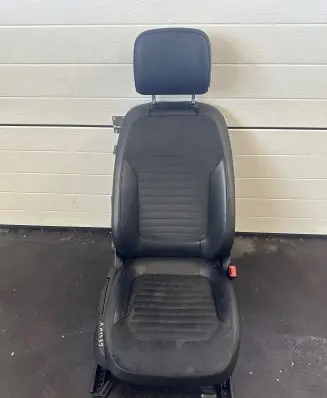Volkswagen PASSAT B7 Front passenger seat 