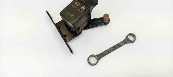Mercedes-Benz SL R230 Air suspension front height level sensor A0025428818