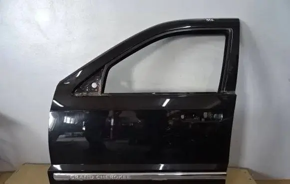 Jeep Grand Cherokee (WK) Front door