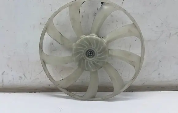 Toyota Yaris XP210 Electric radiator cooling fan 16363K0020