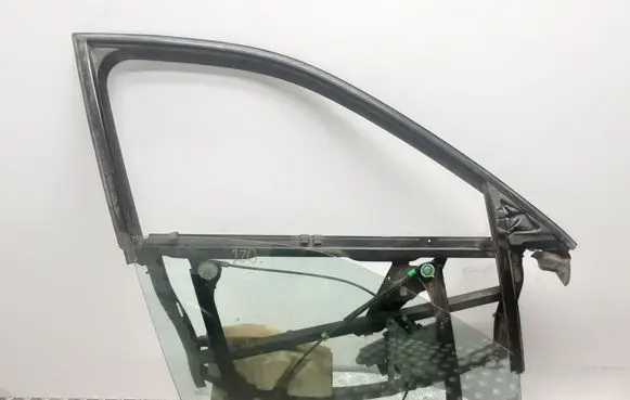 Audi A4 S4 B5 8D Front door window regulator with motor 8D0837754