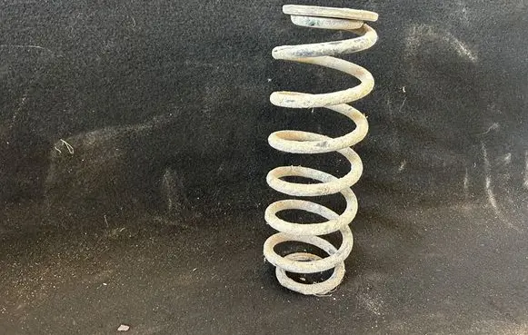 Volkswagen PASSAT B7 Rear coil spring 1k0512149