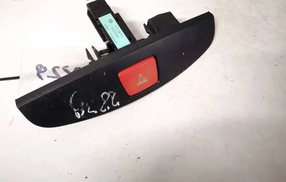 Mazda 2 Hazard light switch dr61664h0