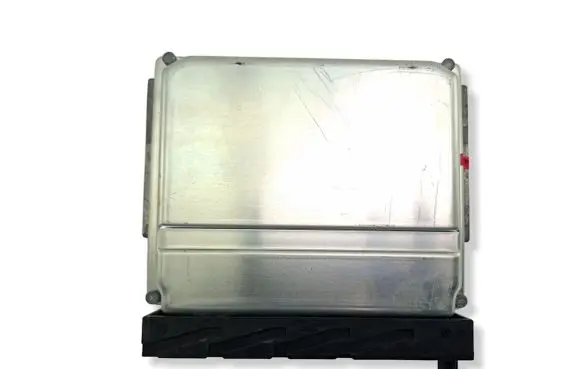 Volvo S60 Engine control unit/module 0261207712 08675760A