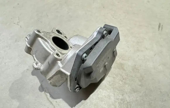 Mercedes-Benz B W246 W242 EGR valve A6511400760 A2C83261200
