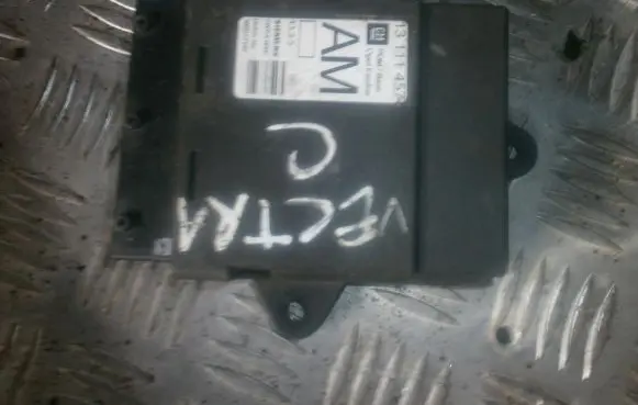 Opel Vectra C Door control unit/module 13111457