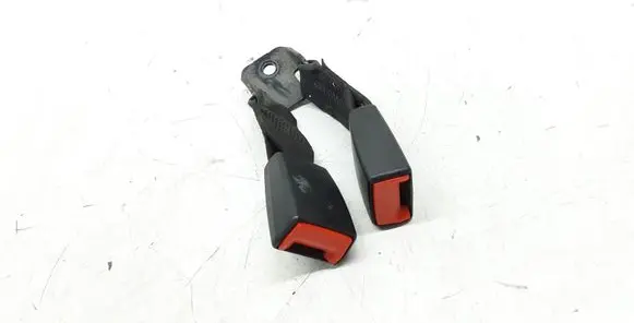 Toyota Avensis T220 Middle seatbelt buckle (rear) 