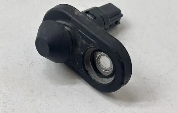 Toyota Highlander XU70 Rear door sensor 
