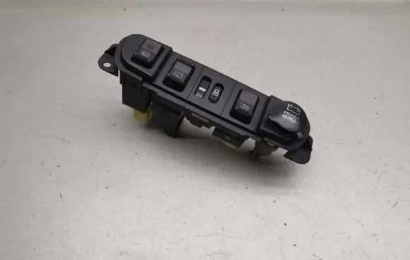Chrysler PT Cruiser A set of switches 04671670AB