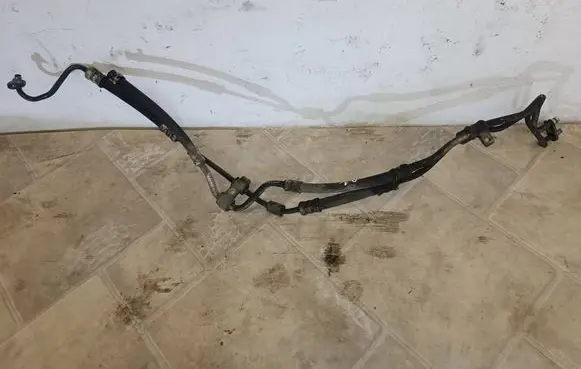 Peugeot 3008 I Power steering hose/pipe/line