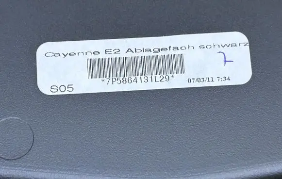 Porsche Cayenne (92A) Glove box central console 95855313100 7P5864131 95855372300