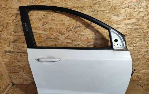 Hyundai i10 Front door