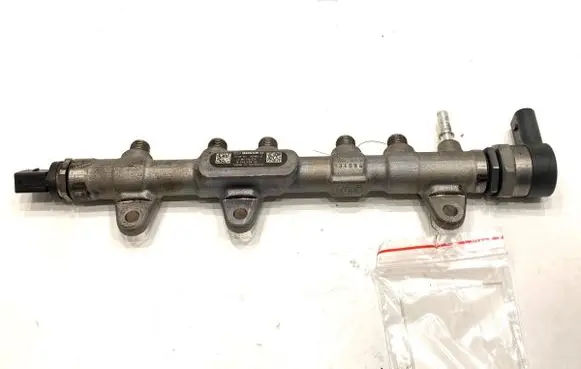 BMW 3 GT F34 Fuel main line pipe 8514154