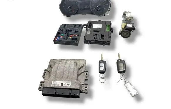 Nissan Qashqai Engine ECU kit and lock set 237104ED0C EMS3155 S180206103