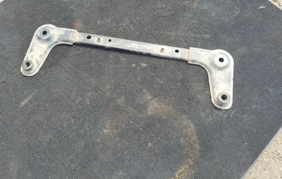 Renault Captur Bottom radiator support slam panel 