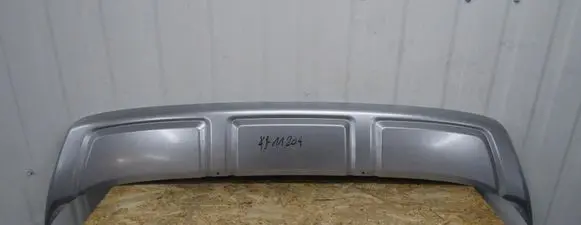 Front bumper lip