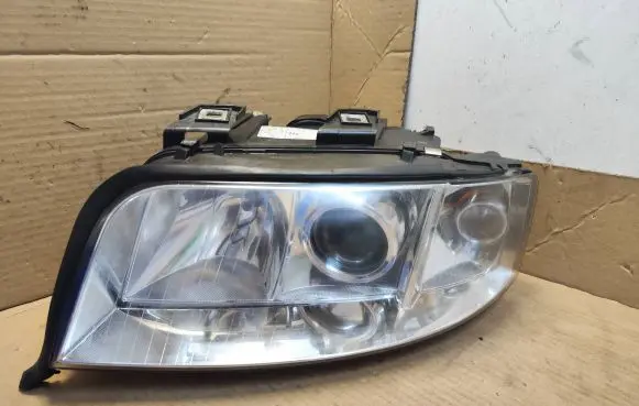 Audi A6 S6 C5 4B Headlight/headlamp 20A406