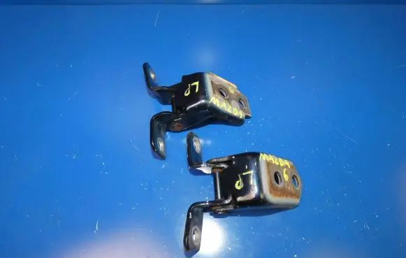 Mazda 6 Front door hinge set 