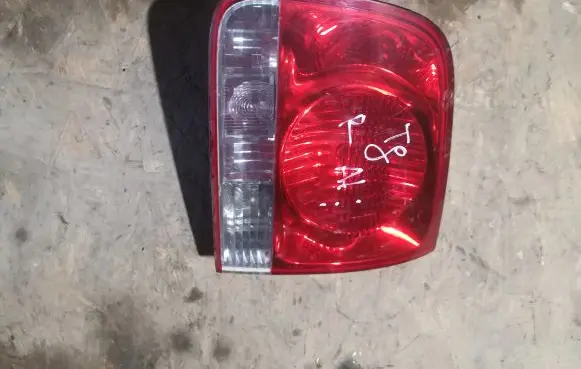 Volkswagen Touareg I Tailgate rear/tail lights