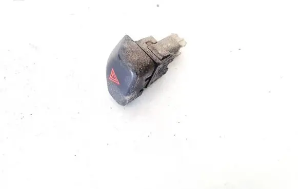 Nissan Note (E11) Hazard light switch