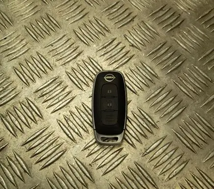 Nissan Juke II F16 Ignition key/card S180146106