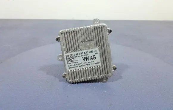 Volkswagen T-Roc Voltage converter/converter module 992941571AE