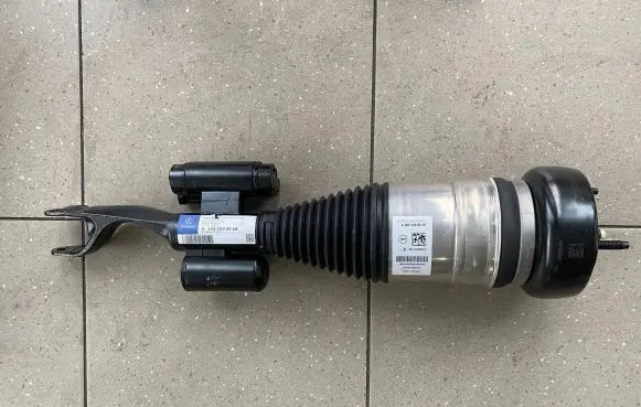 Mercedes-Benz C W205 Front air suspension shock absorber A2053205068