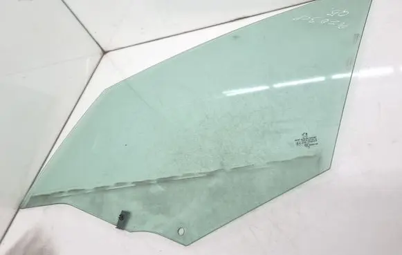 Peugeot 308 Front door window glass four-door AS2