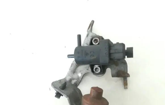 Nissan X-Trail T31 Turbo solenoid valve 8200762597