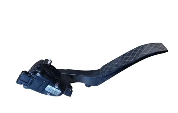 Volkswagen Touareg I Accelerator throttle pedal 6PV00777025 7L6721507
