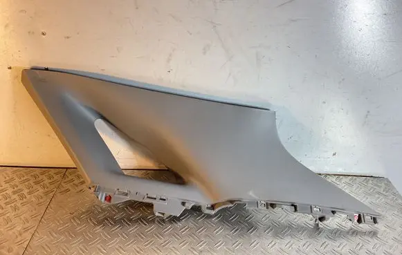 (C) pillar trim