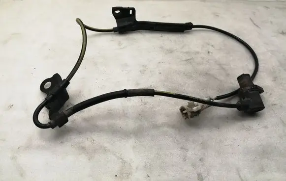 Toyota Avensis T250 ABS brake wheel speed sensor 8954202040 0265006