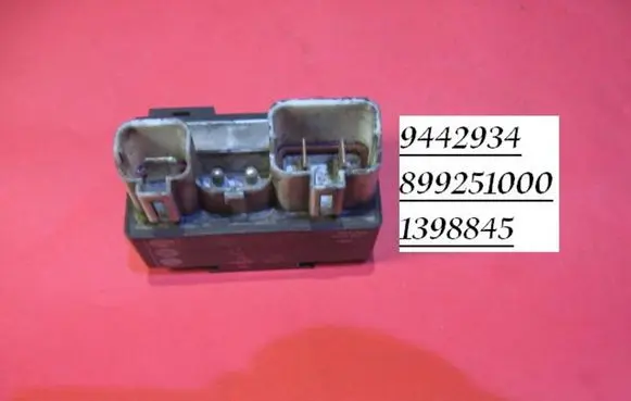 Volvo C70 Coolant fan relay 9442934 899251000