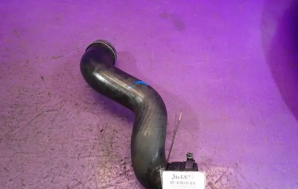 Audi A4 S4 B6 8E 8H Intercooler hose/pipe