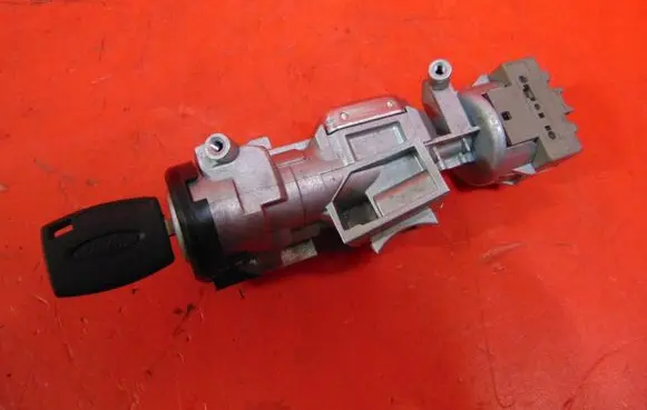 Ford Focus Ignition lock 3M513F880AD