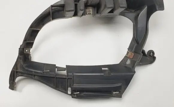 Mercedes-Benz A W169 Fog light bracket 1698850765