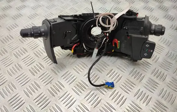 Renault Kangoo II Wiper turn signal indicator stalk/switch 255671663R