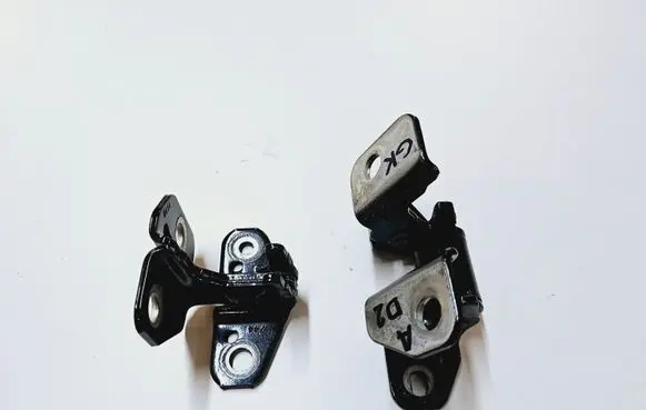 Rear door hinge set