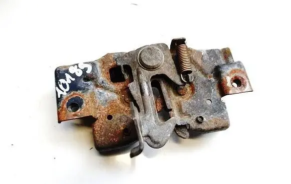 Engine bonnet/hood lock/catch