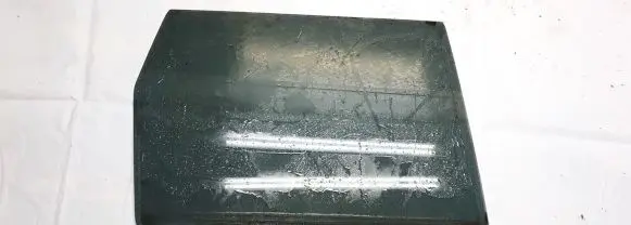 Nissan X-Trail T31 Rear door window glass