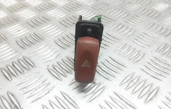 Opel Agila A Hazard light switch 3843183E0