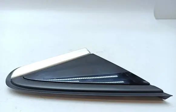 Mercedes-Benz B W246 W242 Fender end trim A2466900887 A2466900387