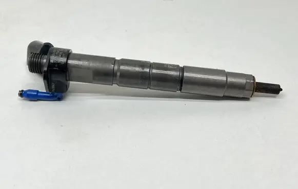 Mercedes-Benz CLA C117 X117 W117 Fuel injector A6540700187