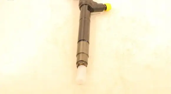 Opel Astra K Fuel injector 55578075