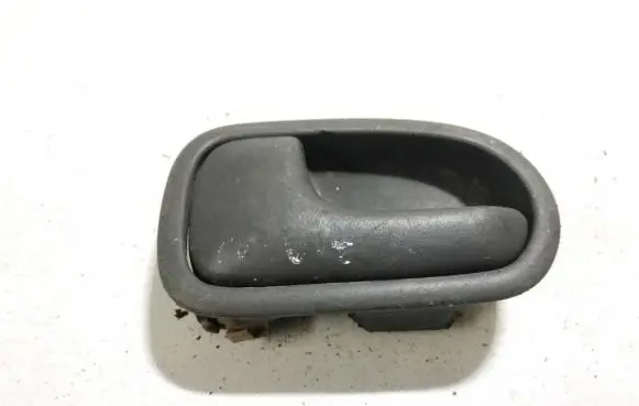 Mazda 626 Front door interior handle dh22i