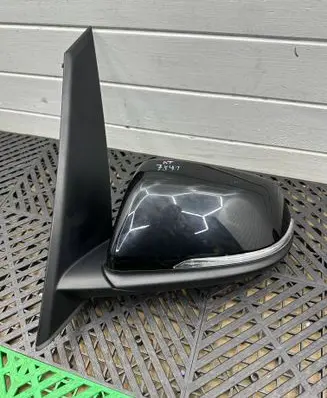 BMW 2 F46 Front door electric wing mirror 232636243