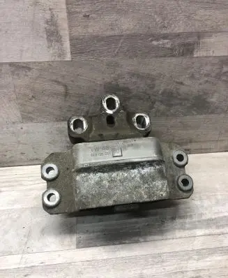 Audi A3 S3 8P Engine mount bracket 1K0199555